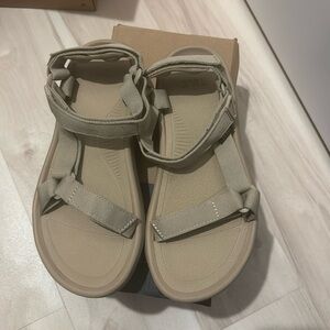 Teva Women's Sandals in Tan